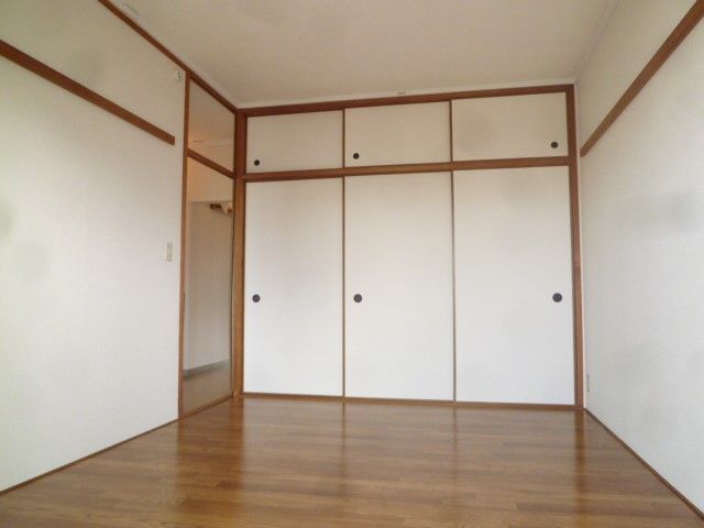 ベッドルーム