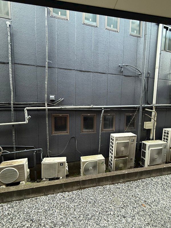 近くのローソンストア100 藤沢橋店まで303m(徒歩4分)