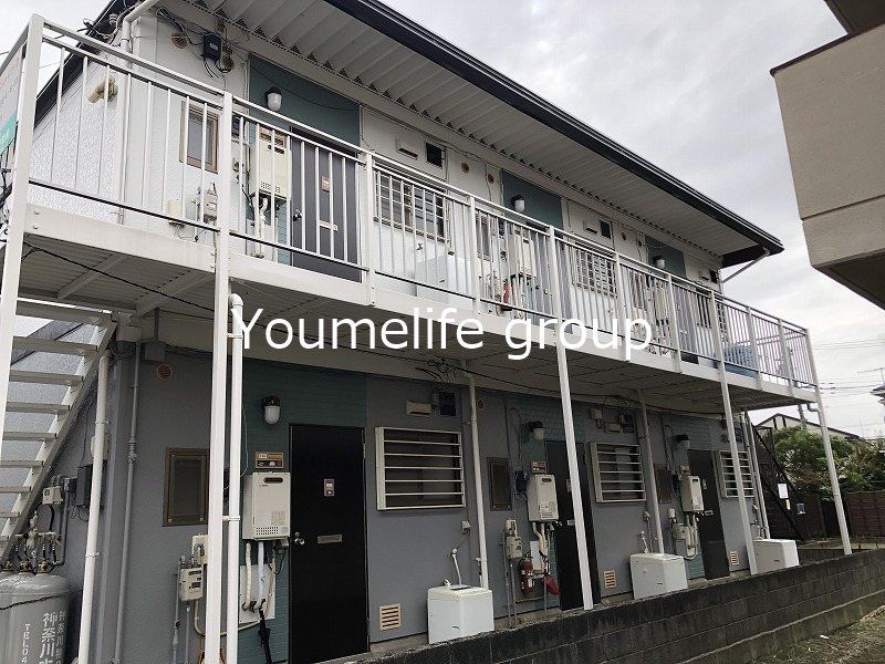 近くのローソン 伊勢原駅南店まで427m(徒歩6分)