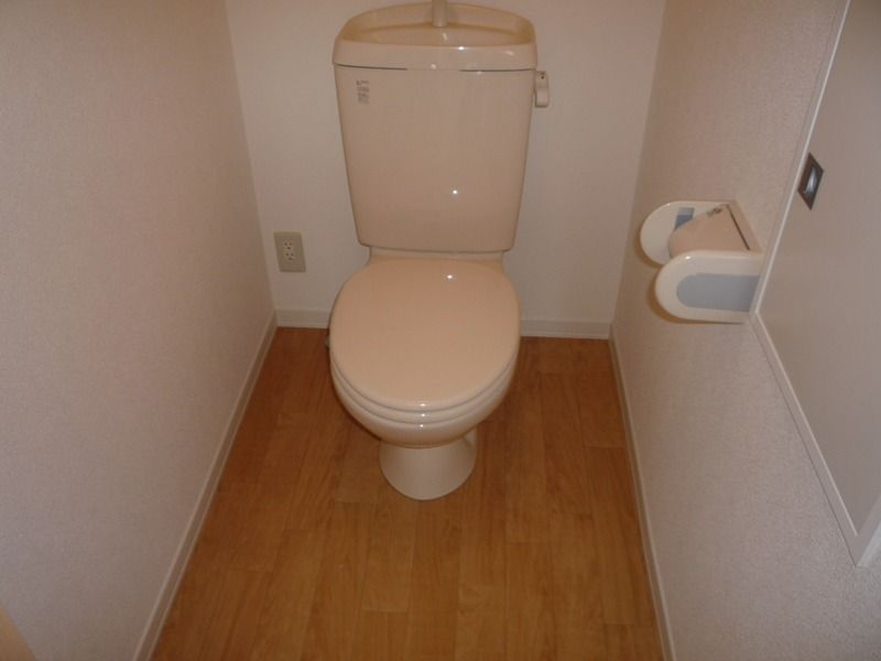 近くのファミリーマート 茅ヶ崎赤羽根店まで475m（徒歩6分）