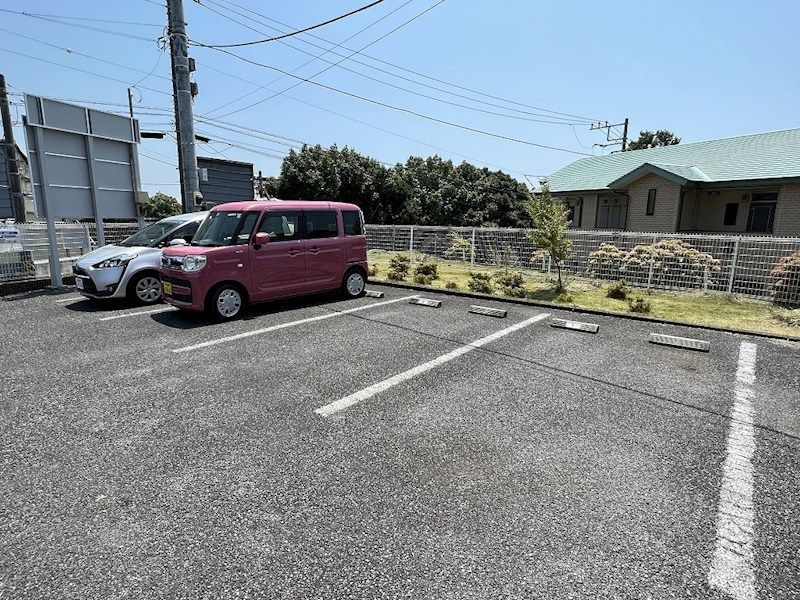 近くのユーコープ ミアクチーナ鶴巻店まで1,262m（徒歩16分）