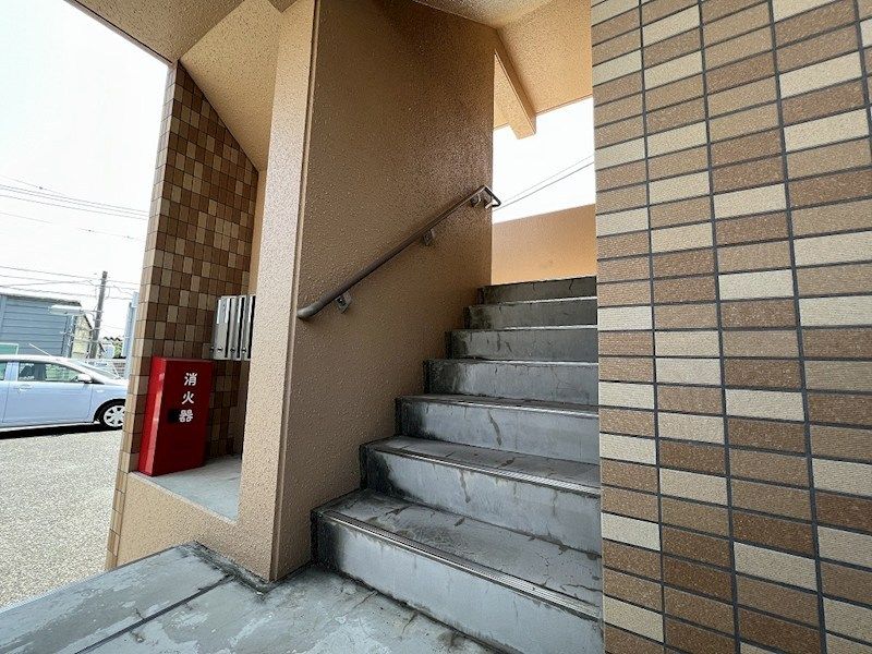 近くのユーコープ ミアクチーナ鶴巻店まで1,262m(徒歩16分)