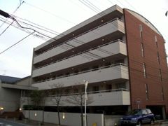 ファミリオの外観画像