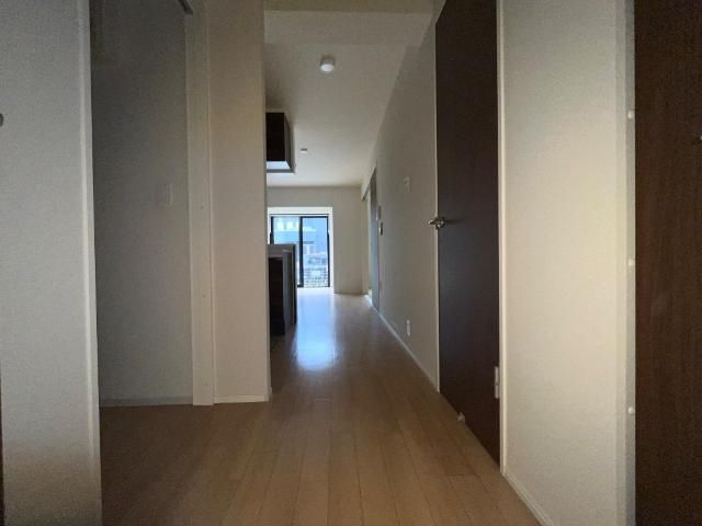 近くの渋沢百貨店まで681m(徒歩9分)