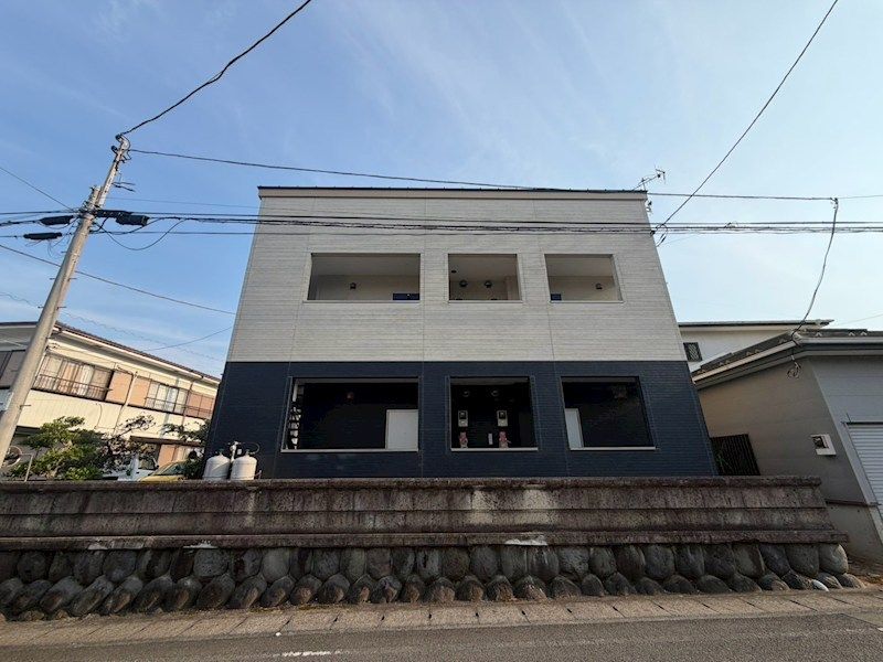 近くの秦野下大槻郵便局まで830m(徒歩11分)