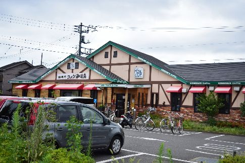 近くのコメダ珈琲上平塚店まで390m（徒歩5分）