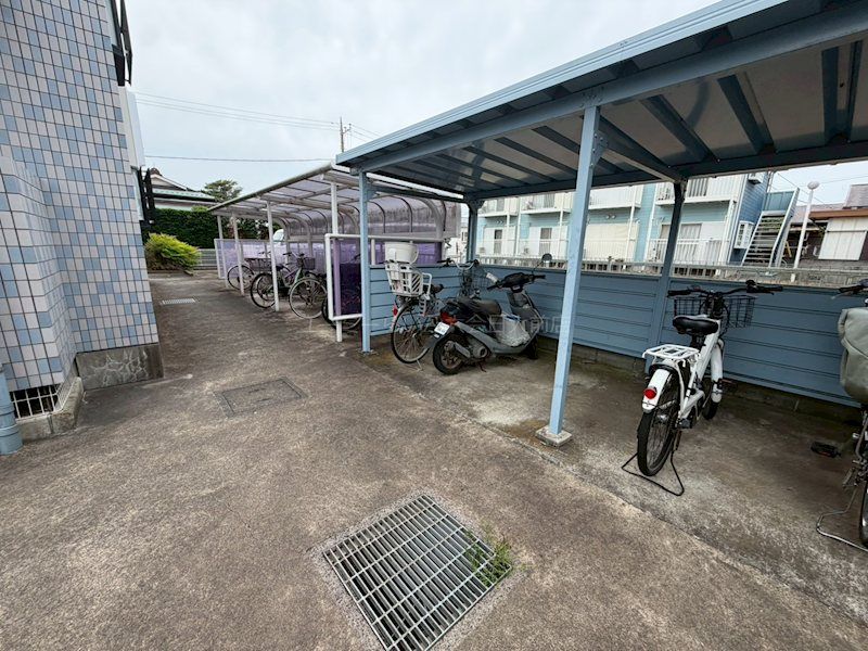 近くのファミリーマート 藤沢石川二丁目店まで790m(徒歩10分)