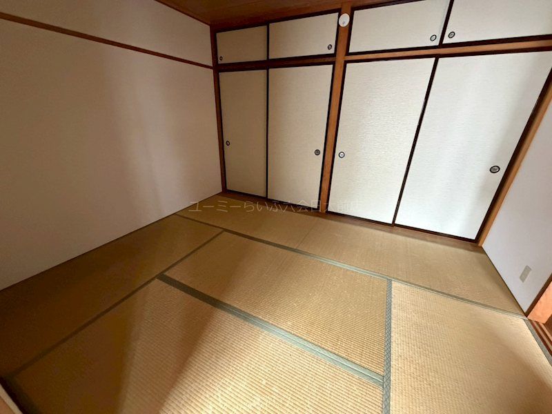 ベッドルーム