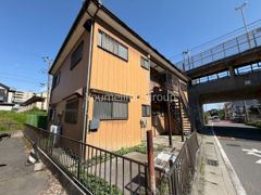 的場アパート厚木駅前の外観画像