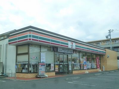 近くのセブンイレブン 厚木上落合店まで402m(徒歩6分)