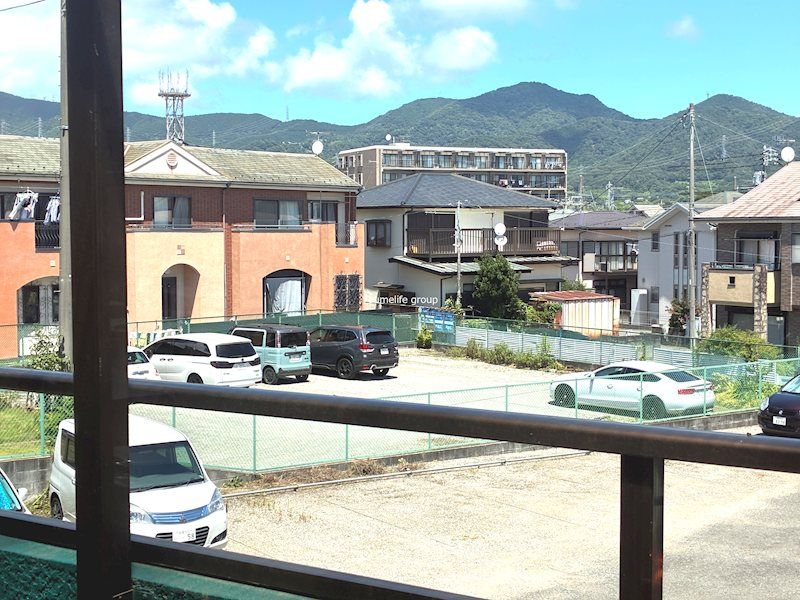 近くのココカラ薬局まで478m（徒歩6分）