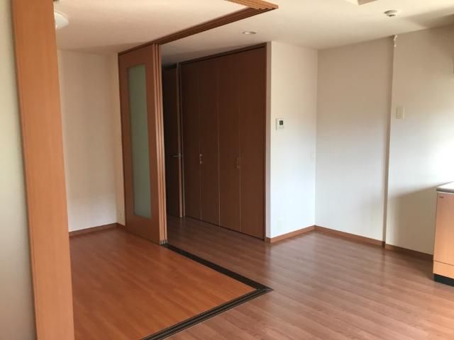 ベッドルーム