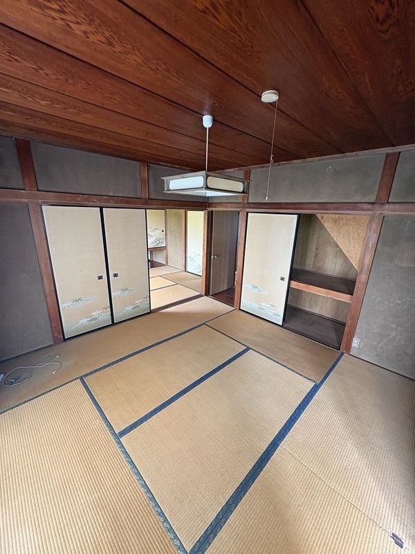 近くのマツモトキヨシ厚木下荻野店まで2,376m(徒歩30分)