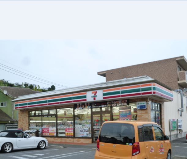 近くのローソン 愛名店まで320m（徒歩4分）
