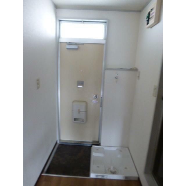 近くのファミリーマート 厚木飯山店まで272m（徒歩4分）