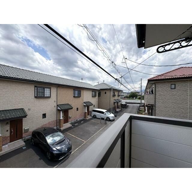 近くのサンドラッグ 厚木戸室店まで491m（徒歩7分）
