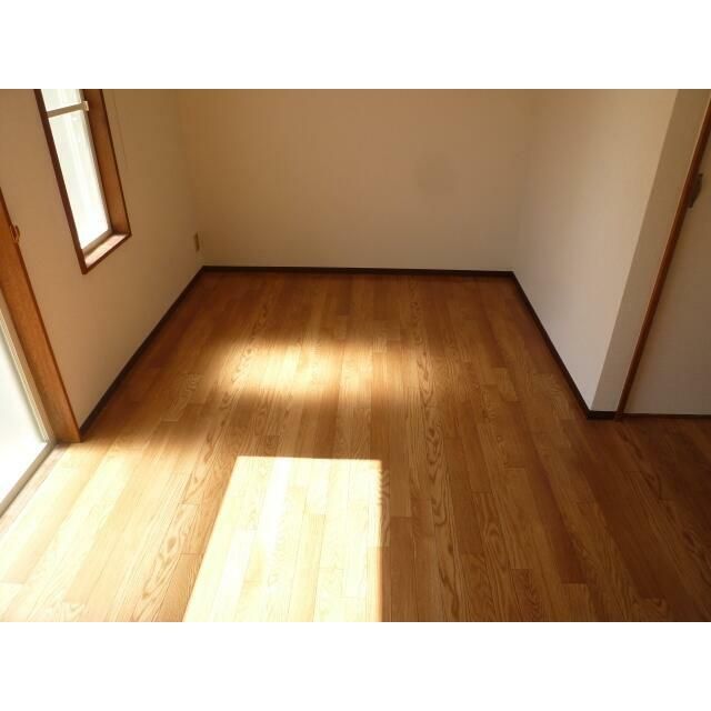 近くのいなげや 厚木三田店まで1,361m（徒歩18分）