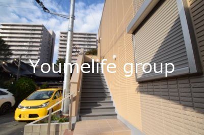 近くの本厚木駅(小田急 小田原線)まで714m(徒歩9分)