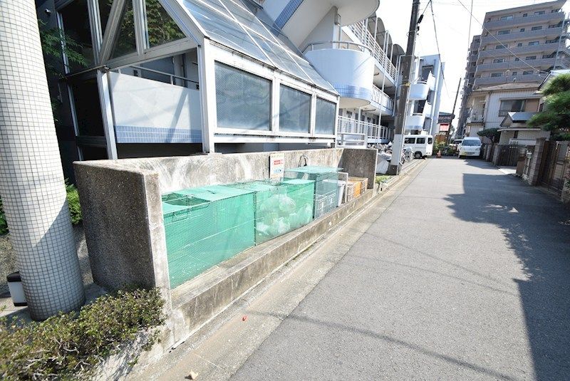 近くのハックドラッグ 厚木中町店まで497m(徒歩7分)