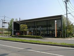 近くの藤沢慶応前郵便局まで357m(徒歩5分)