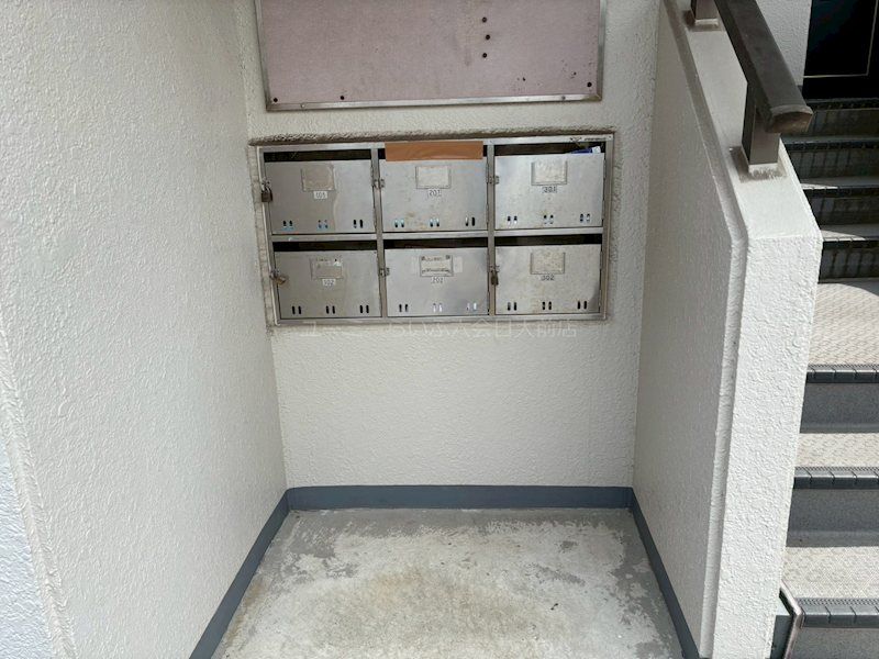 近くのザ・プライス 湘南台店まで355m（徒歩5分）