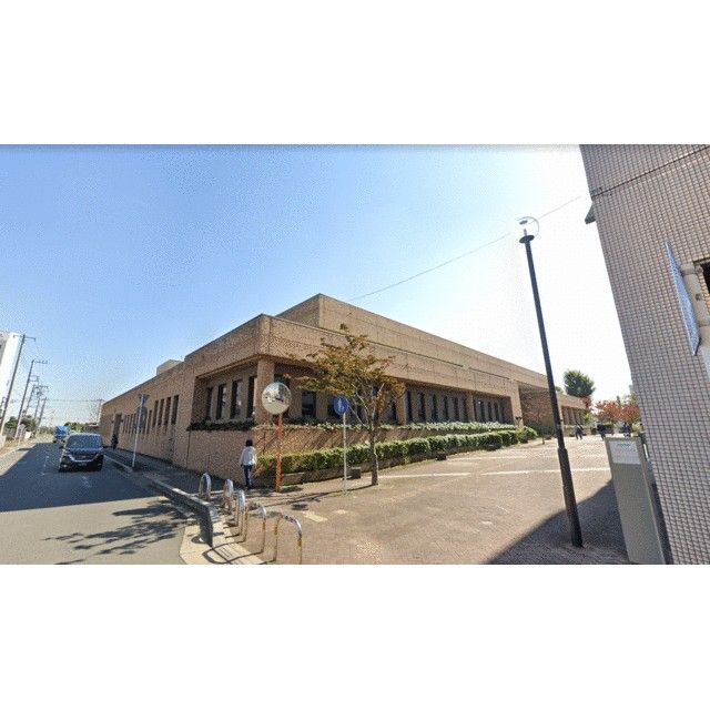 近くの伊勢原市民文化会館まで576m(徒歩8分)