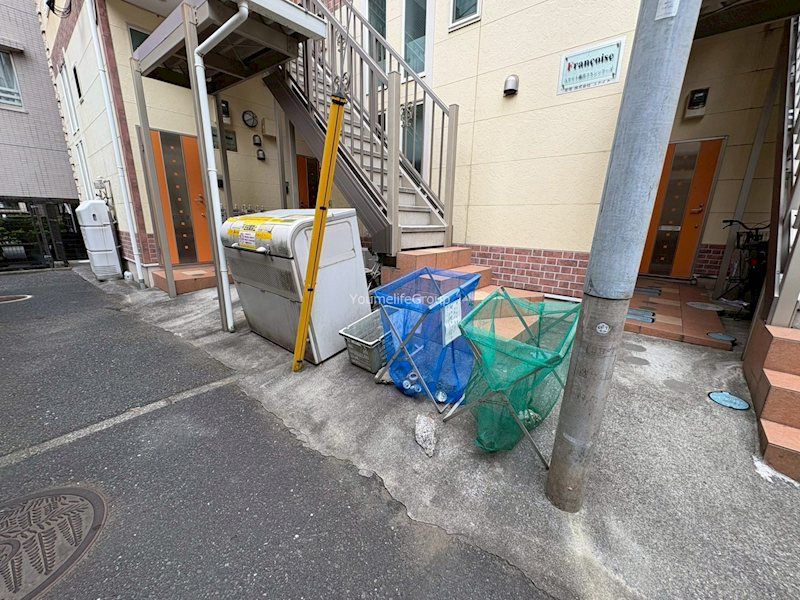 近くの大島薬局本店まで356m（徒歩5分）