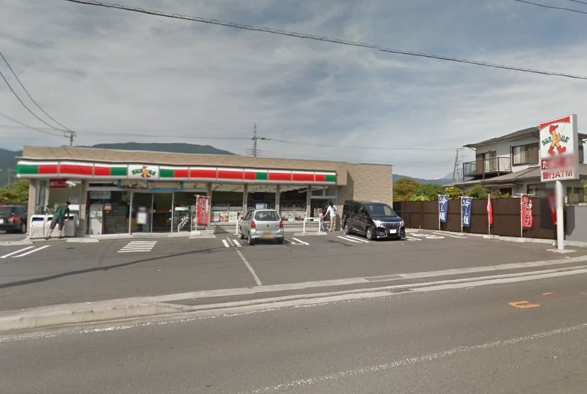近くのサンクス 南足柄和田河原店まで196m（徒歩3分）