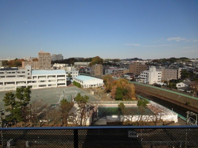 近くのセブンイレブン 藤沢川名1丁目店まで126m（徒歩2分）