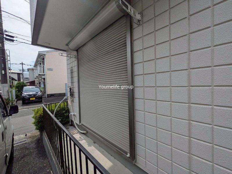 近くのローソン 厚木妻田西一丁目店まで242m(徒歩4分)