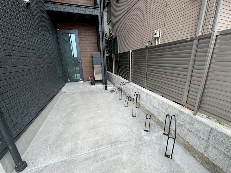 近くの南大和病院まで546m（徒歩7分）