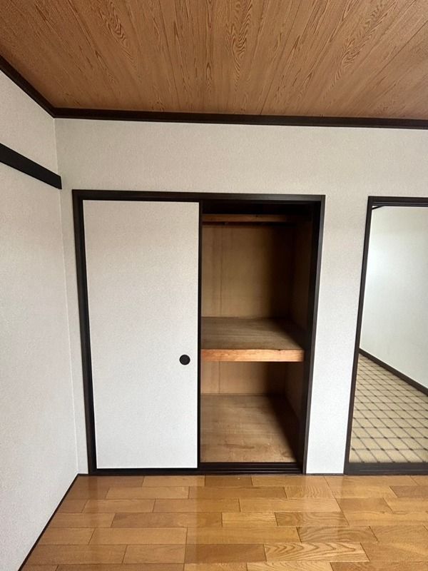 ベッドルーム