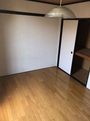 ベッドルーム