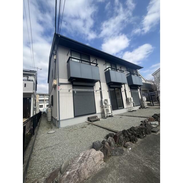 近くのセブンイレブン 茅ケ崎小和田店まで330m(徒歩5分)