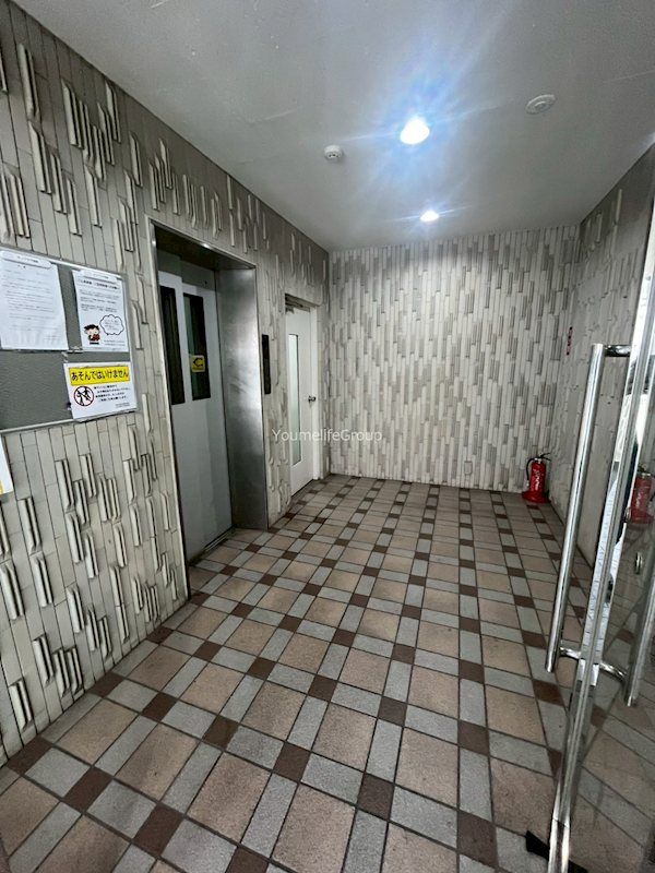 近くの藤沢西富郵便局まで407m（徒歩6分）