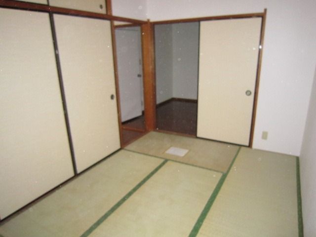 ベッドルーム
