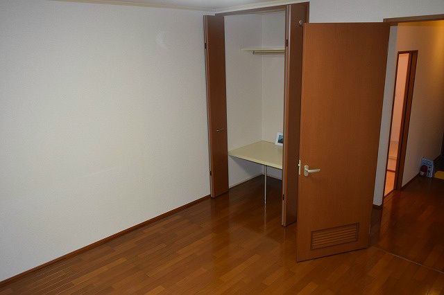ベッドルーム