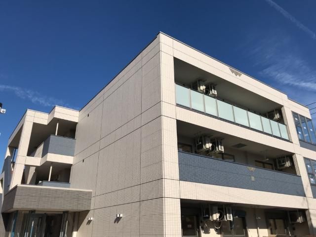 近くのケンタッキーまで10m（徒歩1分）
