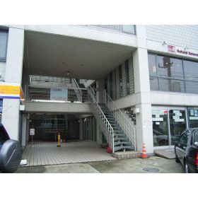 近くのローソン 厚木妻田西一丁目店まで403m(徒歩6分)
