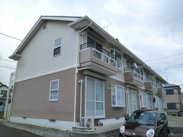 近くのローソン 新厚木高校前店まで623m（徒歩8分）