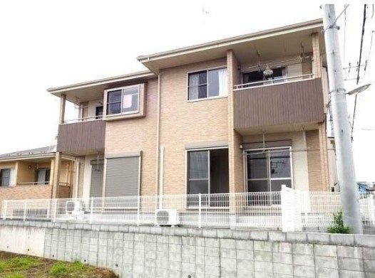 近くのセブンイレブン 伊勢原高森2丁目店まで395m（徒歩5分）