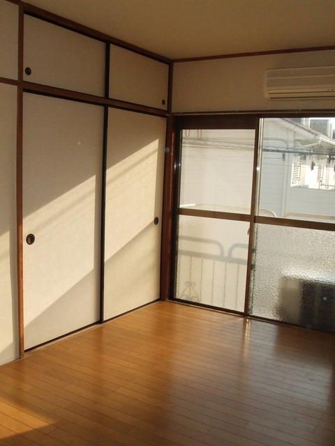 近くのセブンイレブン 秦野鶴巻南2丁目店まで195m（徒歩3分）