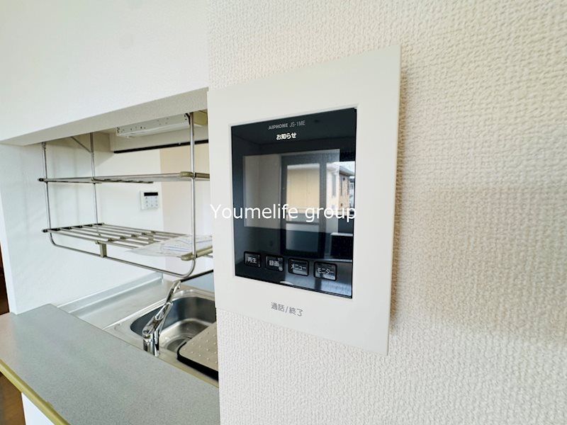近くのファミリーマート 鈴木秦野西田原店まで105m（徒歩2分）