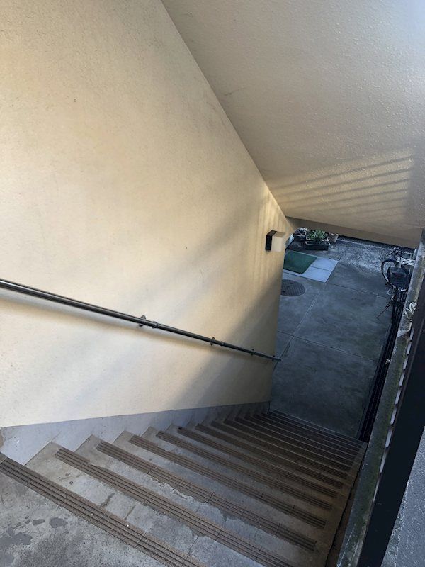 近くのツルハドラッグ 善行駅前店まで164m(徒歩3分)