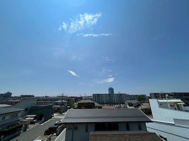 近くのキミサワ厚木旭町店まで32m(徒歩1分)