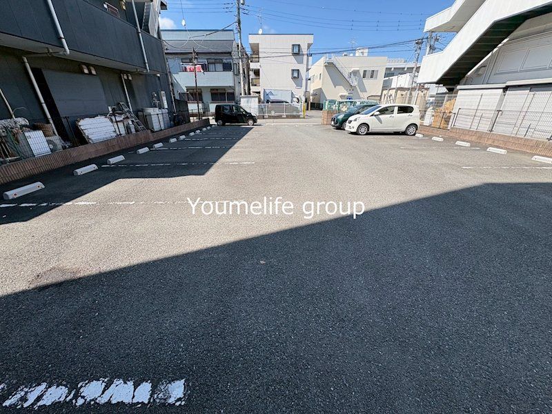 近くのファミリーマート 東海大学駅前店まで170m(徒歩3分)