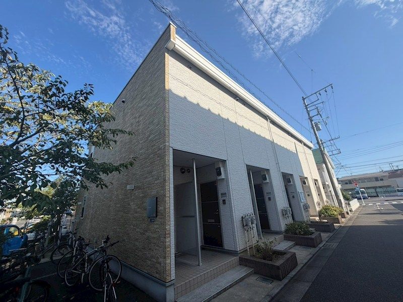 近くのしまむらまで288m（徒歩4分）