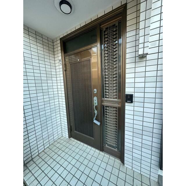 近くのセブンイレブン 横浜和泉町三ツ俣店まで636m（徒歩8分）