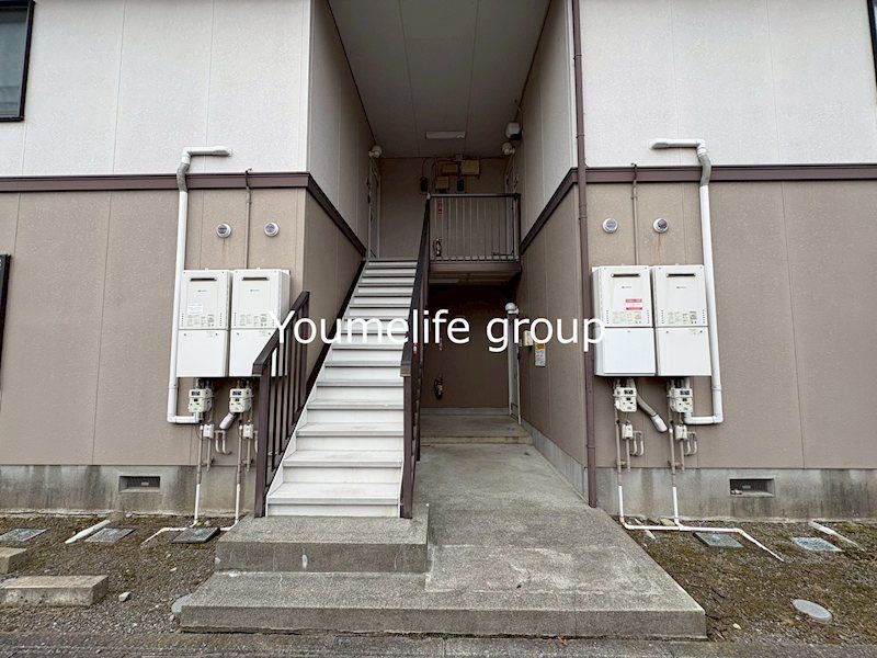 近くのWATTS(ワッツ) 伊勢原わくわく広場店まで425m(徒歩6分)