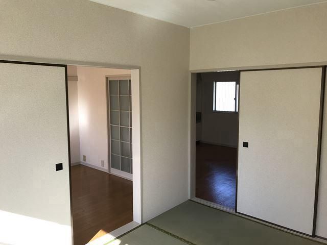 近くのファミリーマート 平塚袖ケ浜店まで285m(徒歩4分)